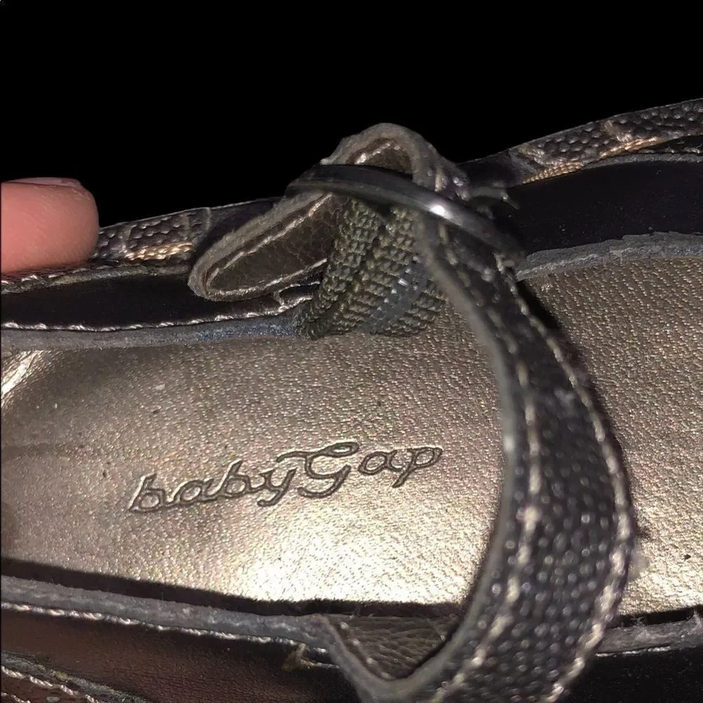 Baby Gap Pewter Silver‎ Mary Jane Shoes Toddler Girls Size 3 Classic Retro